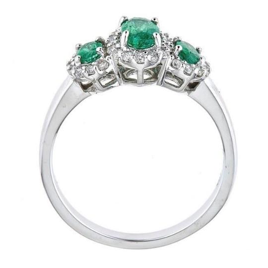 10k White Gold Oval-cut Zambian Emerald and 1/4ct TDW Diamond Ring (G-H, I1-I2) 3
