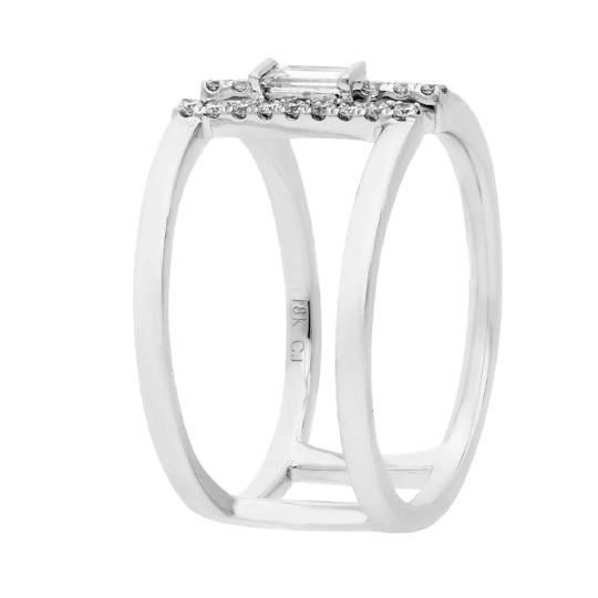 18K White Gold dazzling Diamond Ring by Anika and August 2